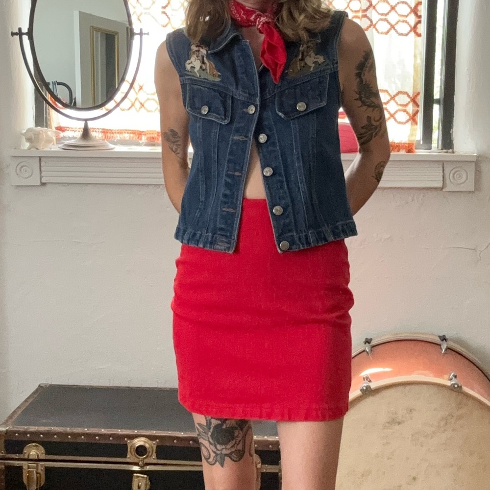 90’s red mini skirt
